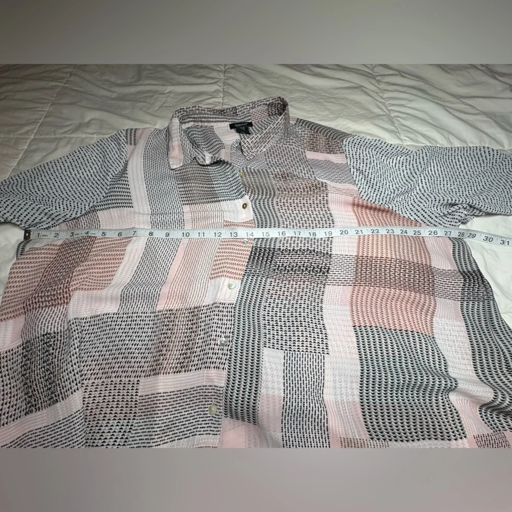 Women's Geometric Patterned Button Front Blouse, 3/4 Sleeves, Size 3XL - Picture 7 of 10